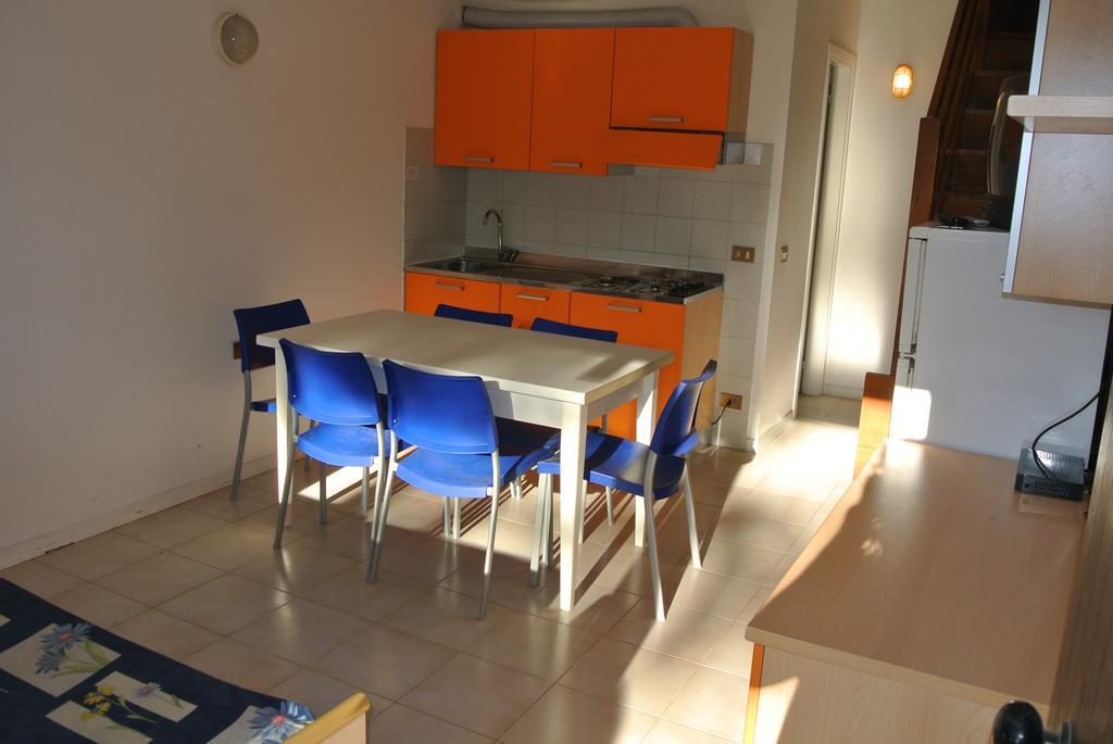 Residence Gardenia Lignano Sabbiadoro Exteriör bild